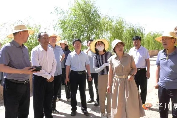 6月19-21日，李兴文院长一行赴白银市进行黄河上游白银段调研